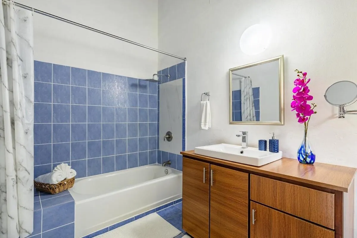 Seaside Villa Retreat -7Br, Private Spa And Vip Beach Club Runaway Bay Jamaica