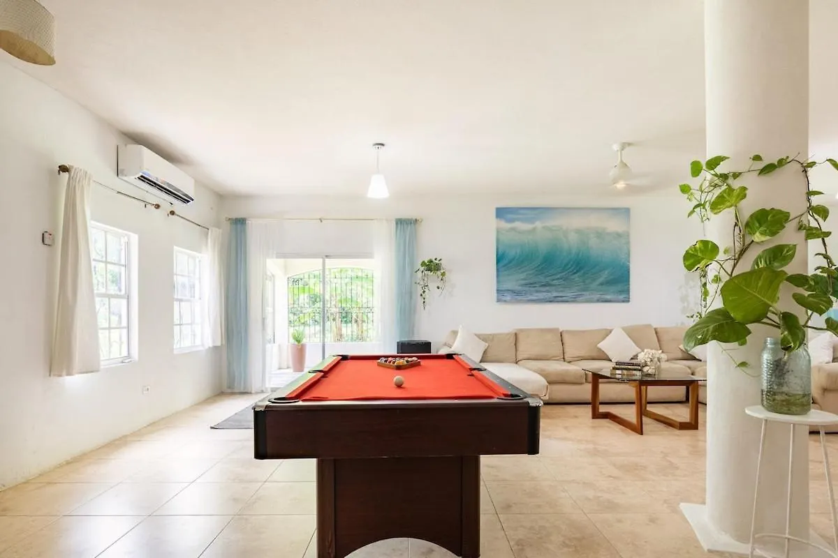 Seaside Villa Retreat -7Br, Private Spa And Vip Beach Club Runaway Bay Jamaica